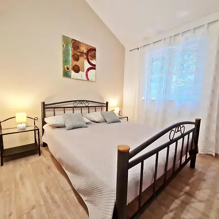 Ivana Borak Apartmán *
