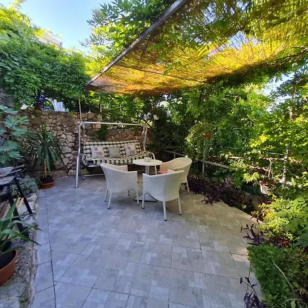 Magic garden Borak Apartment *