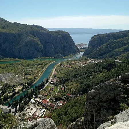 Apartment Magic garden Borak Omiš